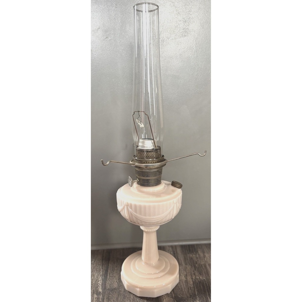 Vtg Aladdin Lincoln Drape Oil Lamp Pink Alacite Glass - Type Model B No Shade